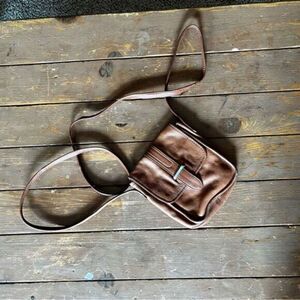 Kenneth Cole Small Leather Crossbody Bag